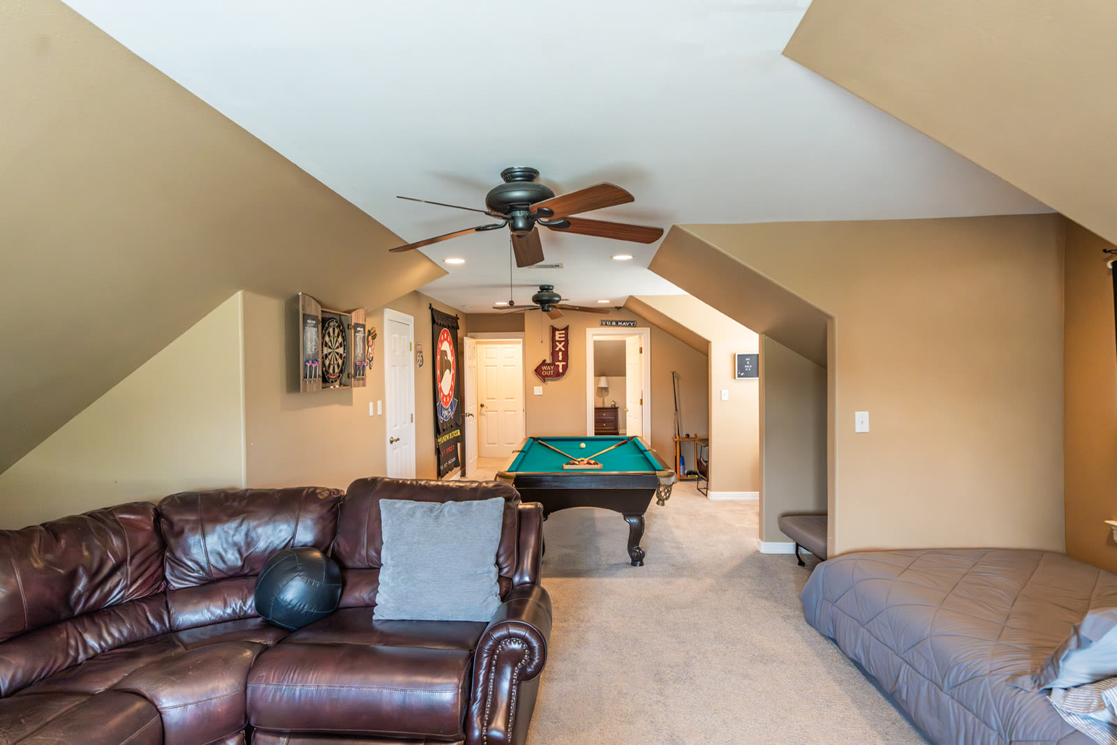 511 Broken Lance Dr — photo 31