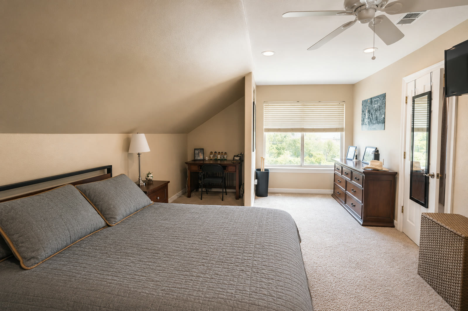 511 Broken Lance Dr — photo 34