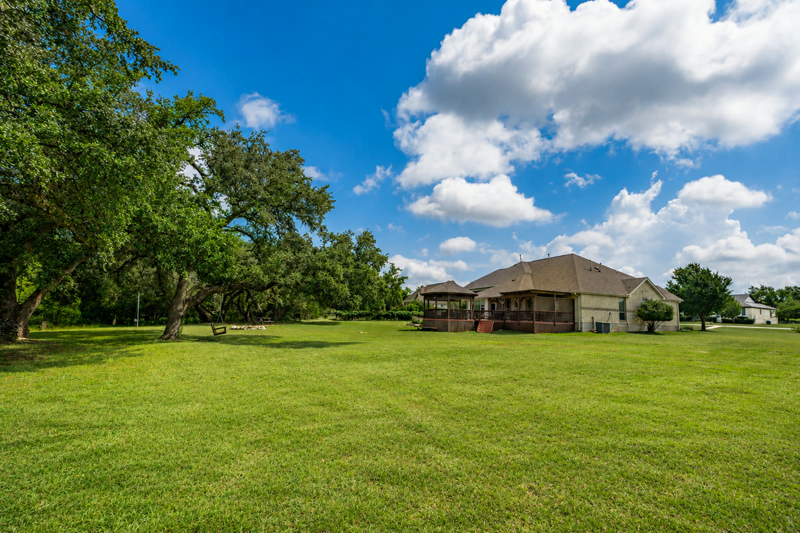 511 Broken Lance Dr — photo 35